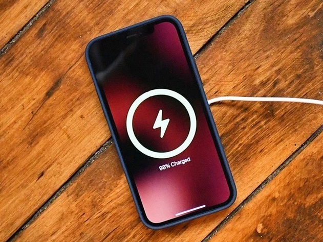 新盈镇苹果手机维修分享iPhone 12可以随便充电吗 